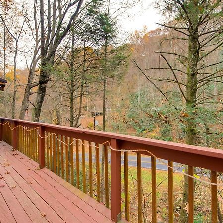 Gatlinburg A-Frame Home With Hot Tub Near Parkway 外观 照片