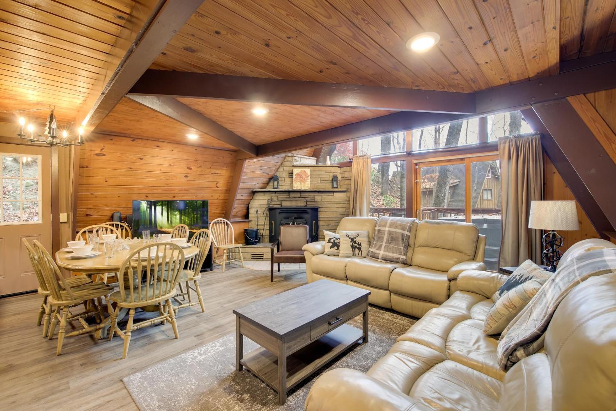Gatlinburg A-Frame Home With Hot Tub Near Parkway 外观 照片