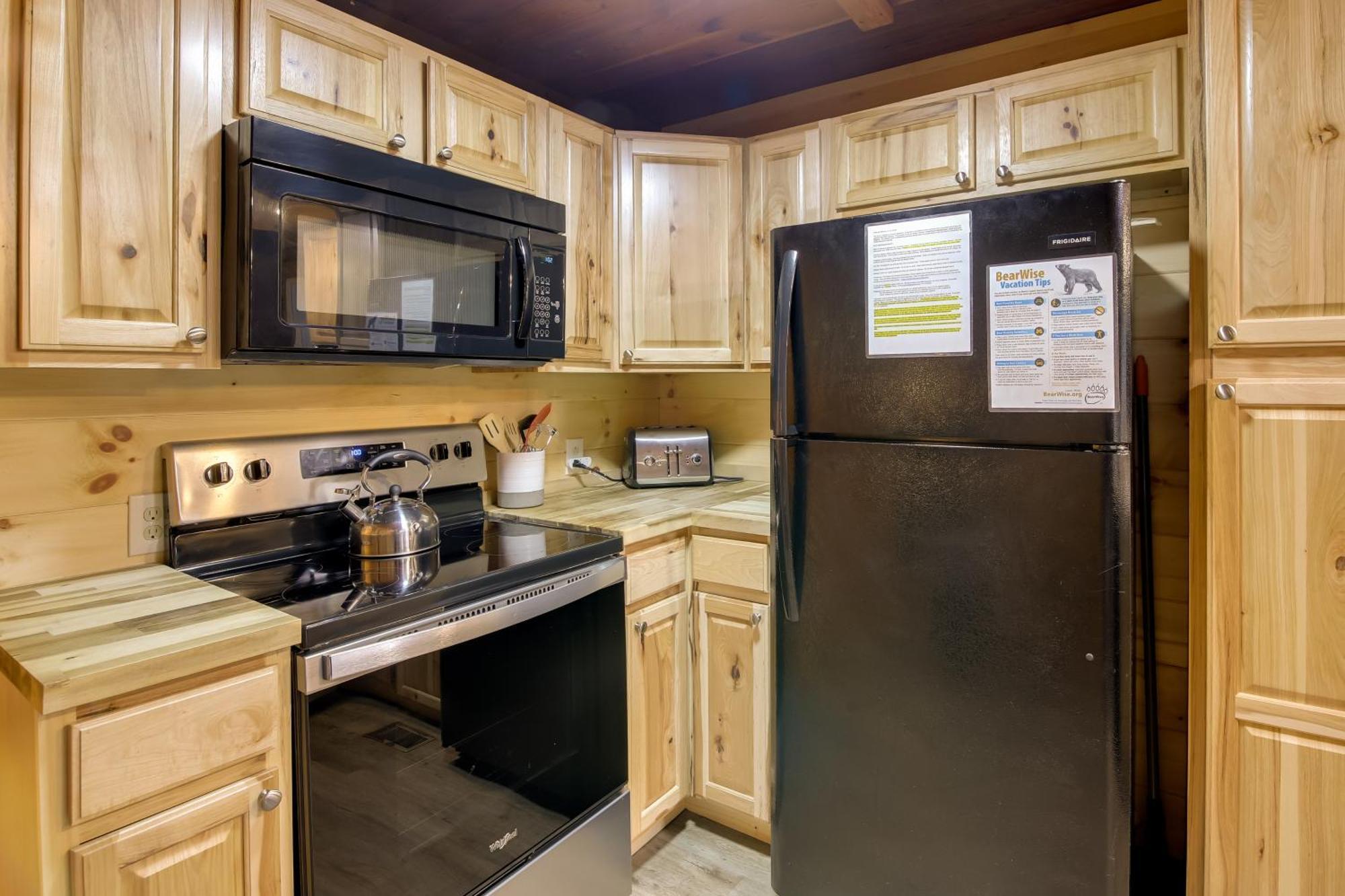 Gatlinburg A-Frame Home With Hot Tub Near Parkway 外观 照片